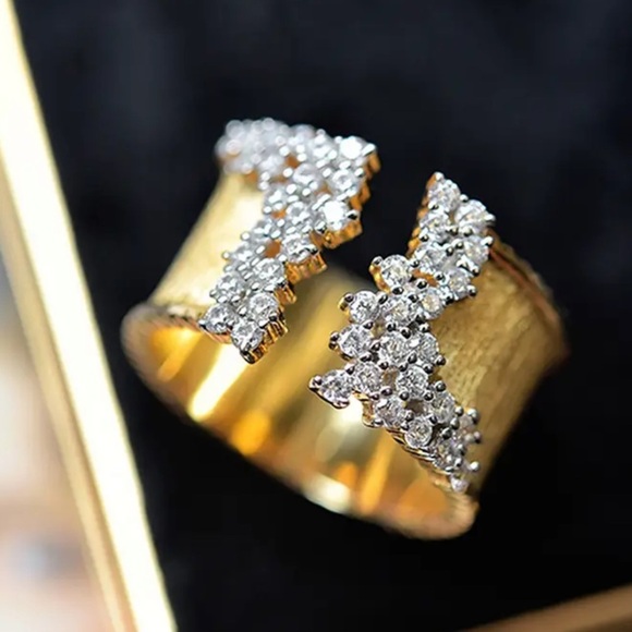 Golden Ring Female Zircon Cocktail Party Ring 18K Gold Plated for Women - Picture 7 of 7